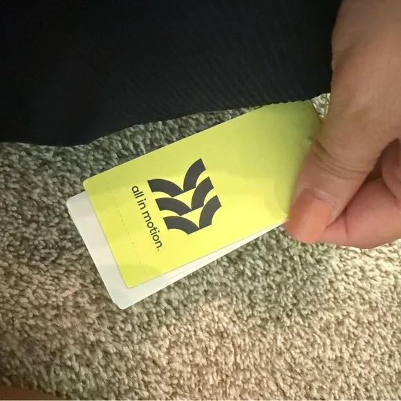 All in motion sports bra XL NWT - Picture 3 of 8